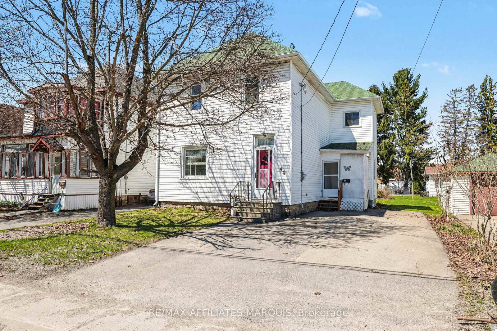 44-cornelia-street-e-smiths-falls-ontario-x13027974