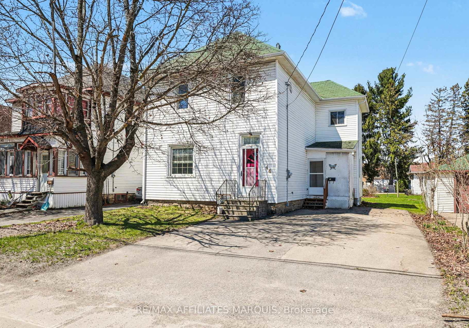 44-cornelia-street-e-smiths-falls-ontario-x13027974