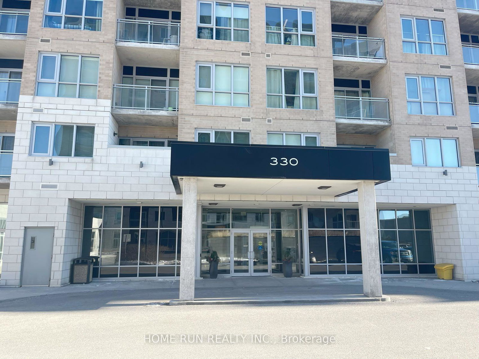330-titan-private-ottawa-ontario-x13028394
