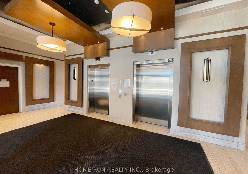 330-titan-private-ottawa-ontario-x13028394
