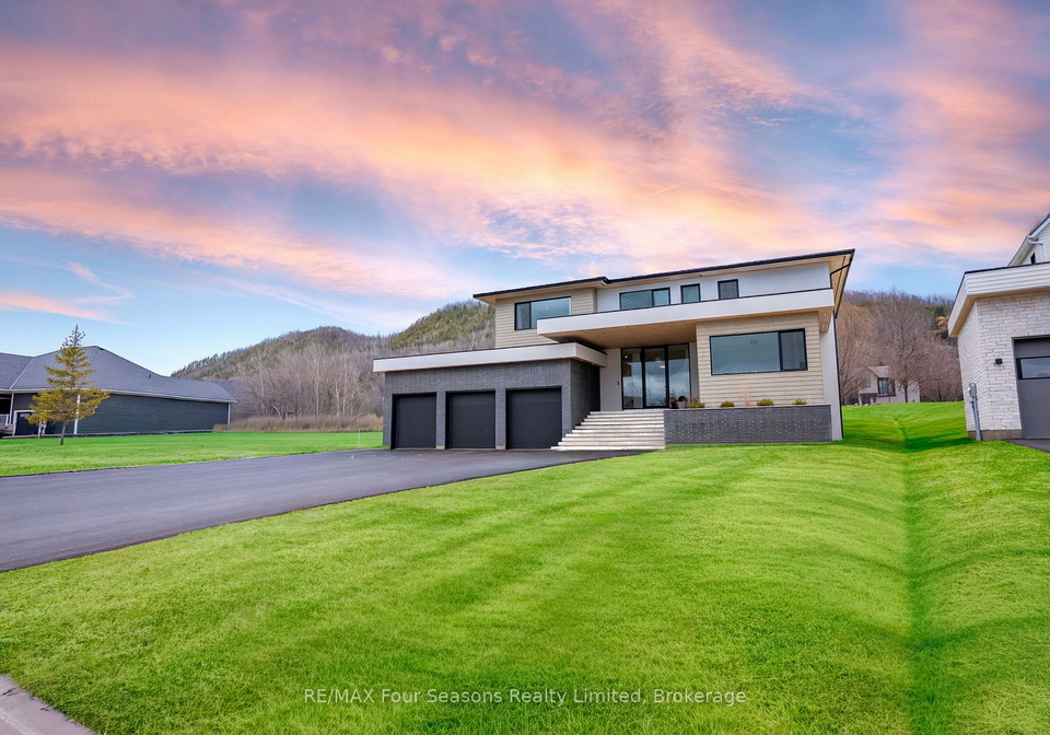 102-barton-boulevard-blue-mountains-ontario-x13028396