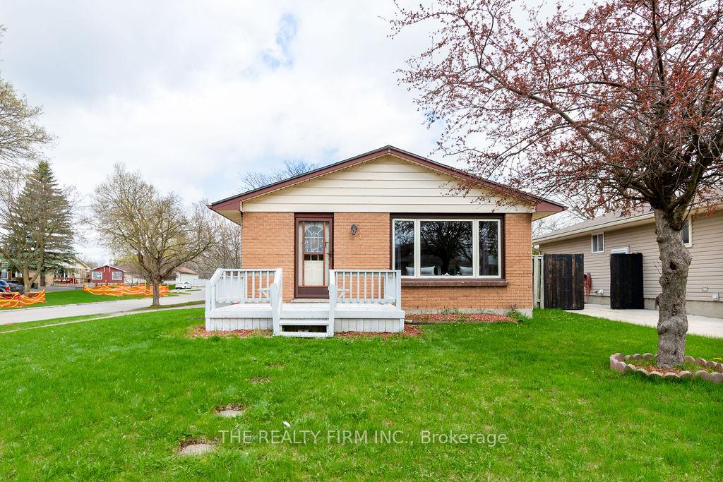 10-stroud-crescent-london-south-ontario-x13028462