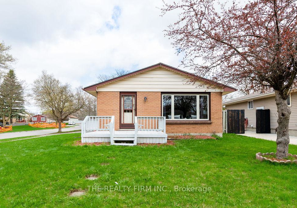 10-stroud-crescent-london-south-ontario-x13028462