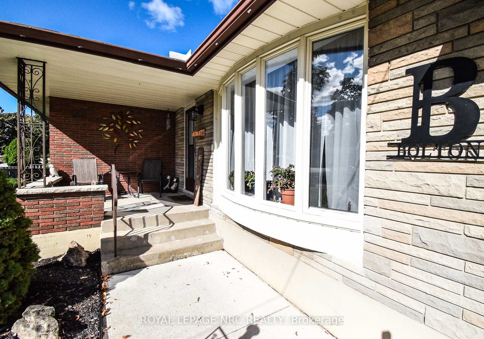 11-grosvenor-street-st-catharines-ontario-x13028488