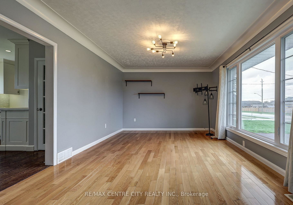 784-elm-street-central-elgin-ontario-x13028542