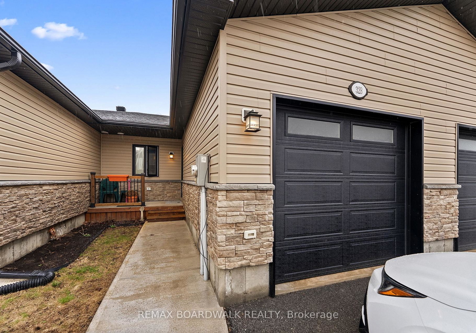 32-david-street-edwardsburghcardinal-ontario-x13028640