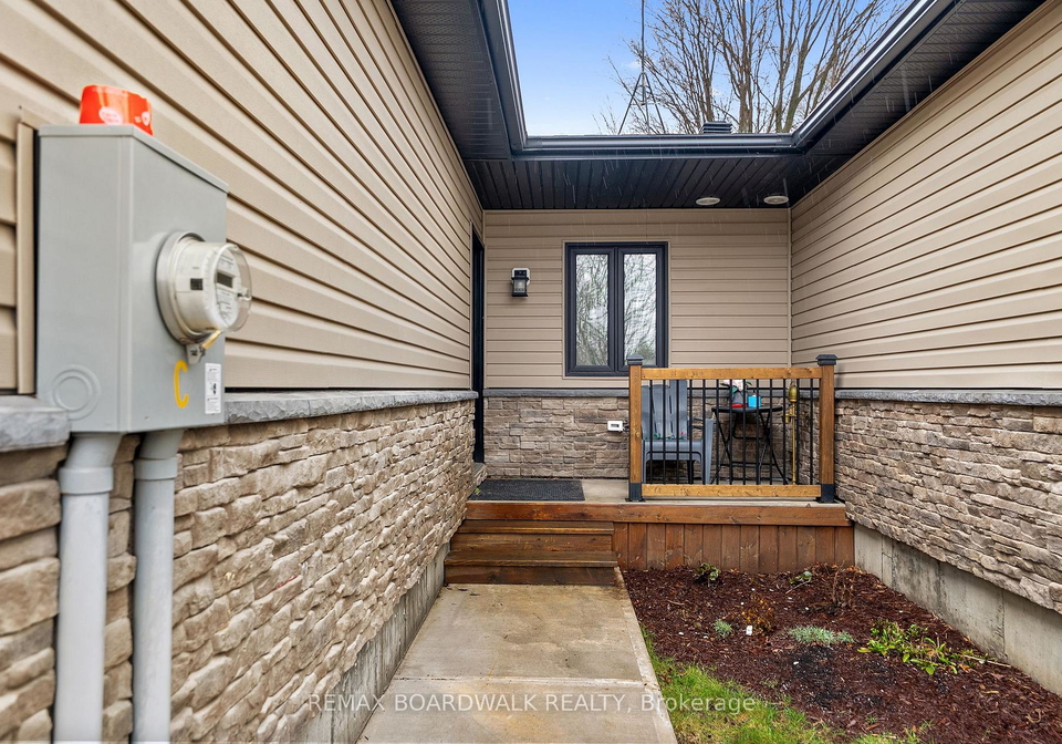 32-david-street-edwardsburghcardinal-ontario-x13028646