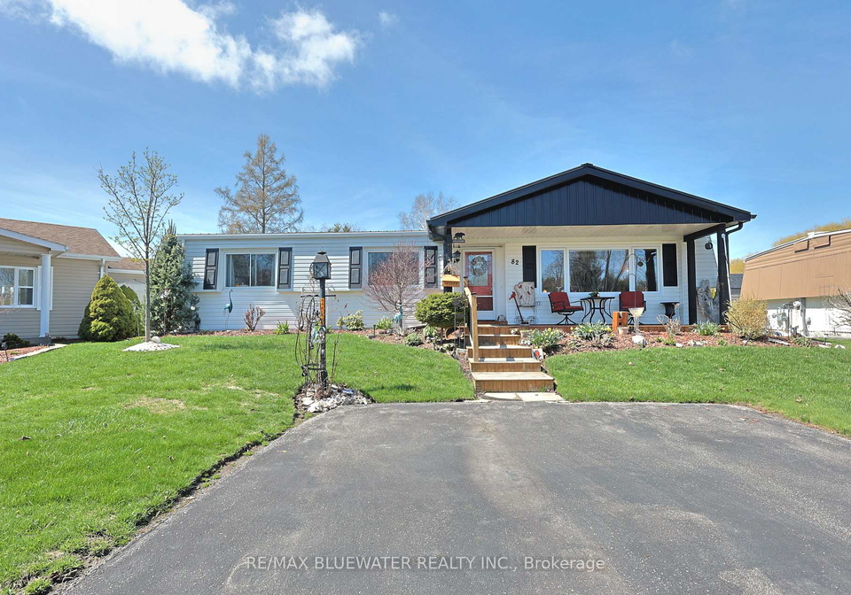 82-dunes-drive-south-huron-ontario-x13028738