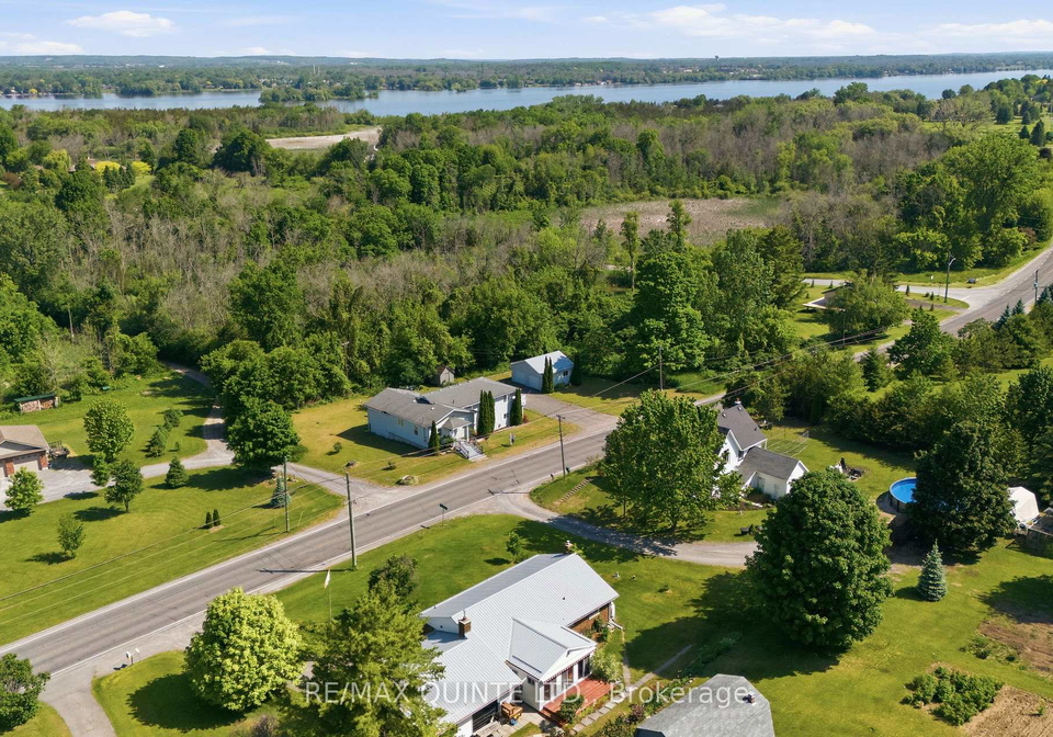 2118-county-road-3-prince-edward-county-ontario-x13028794