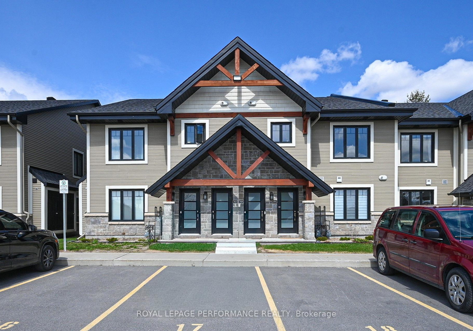 83-st-moritz-trail-russell-ontario-x13029150