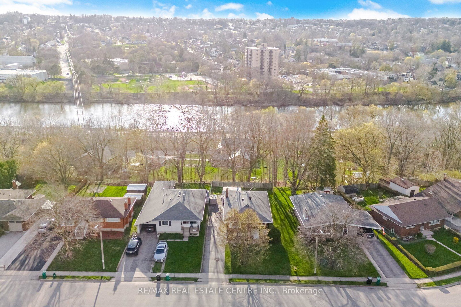 30-highman-avenue-cambridge-ontario-x13029252