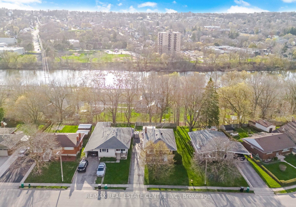 30-highman-avenue-cambridge-ontario-x13029252
