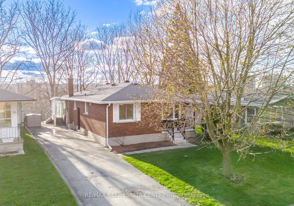 30-highman-avenue-cambridge-ontario-x13029252