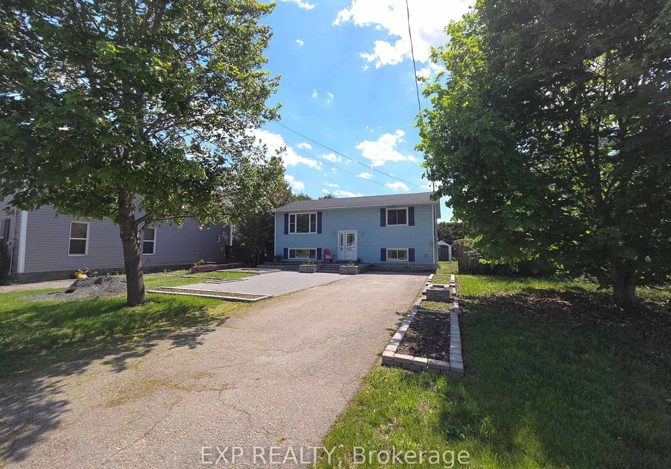 84-martin-street-n-mississippi-mills-ontario-x13029390
