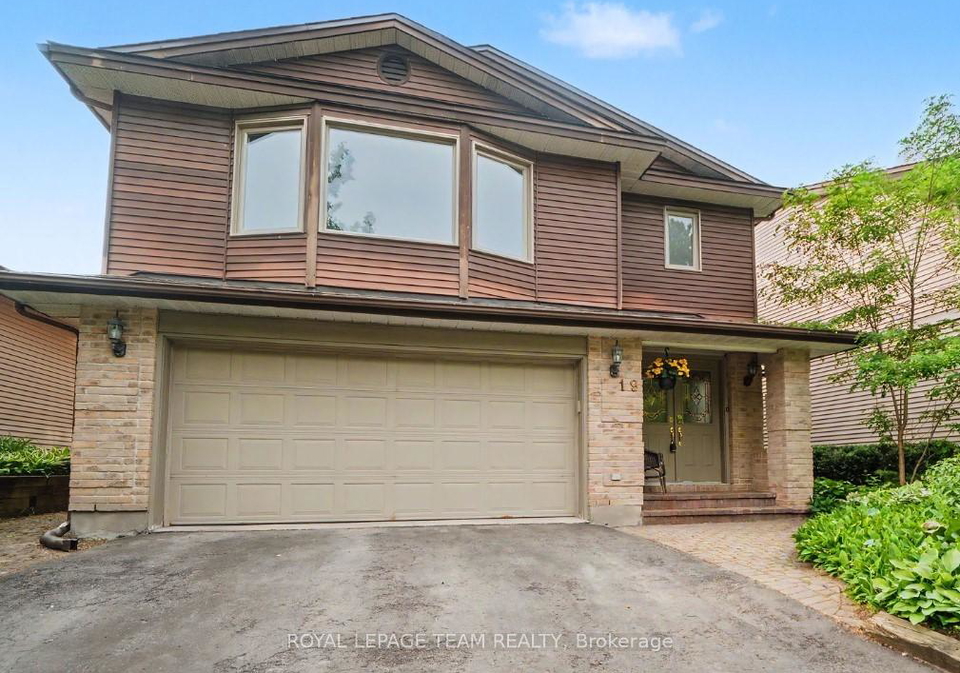 19-hackett-street-ottawa-ontario-x13029584