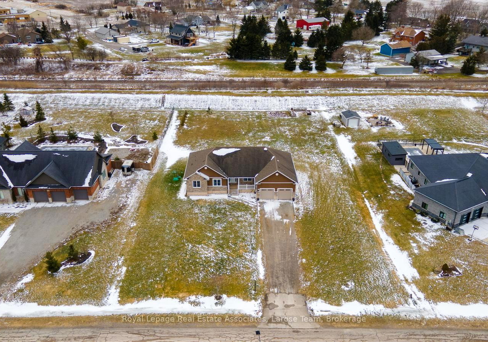 5484-attema-crescent-west-lincoln-ontario-x13029598