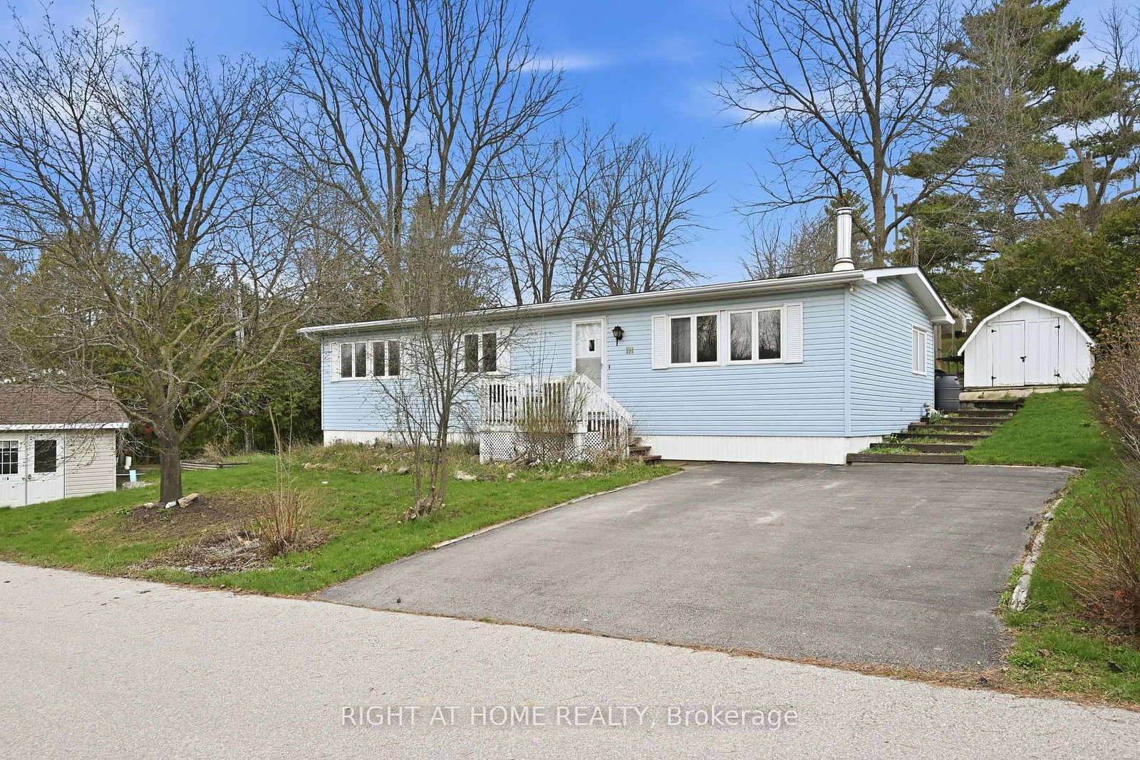 1294-8th-concession-road-w-hamilton-ontario-x13029604