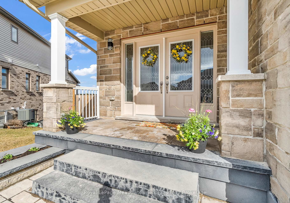 75-norma-crescent-guelph-ontario-x13029608