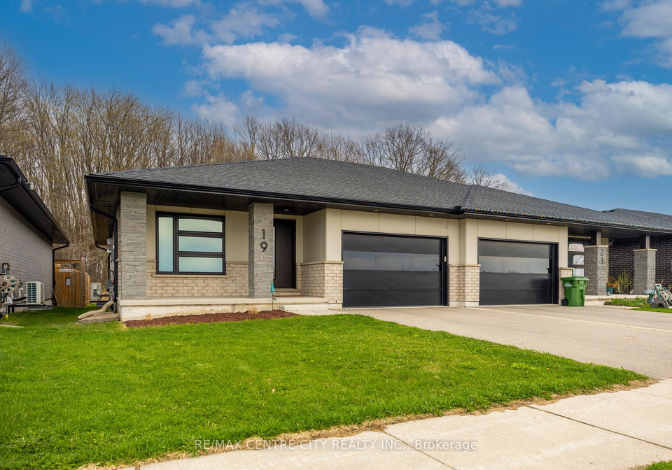 19-benjamin-parkway-st-thomas-ontario-x13029682