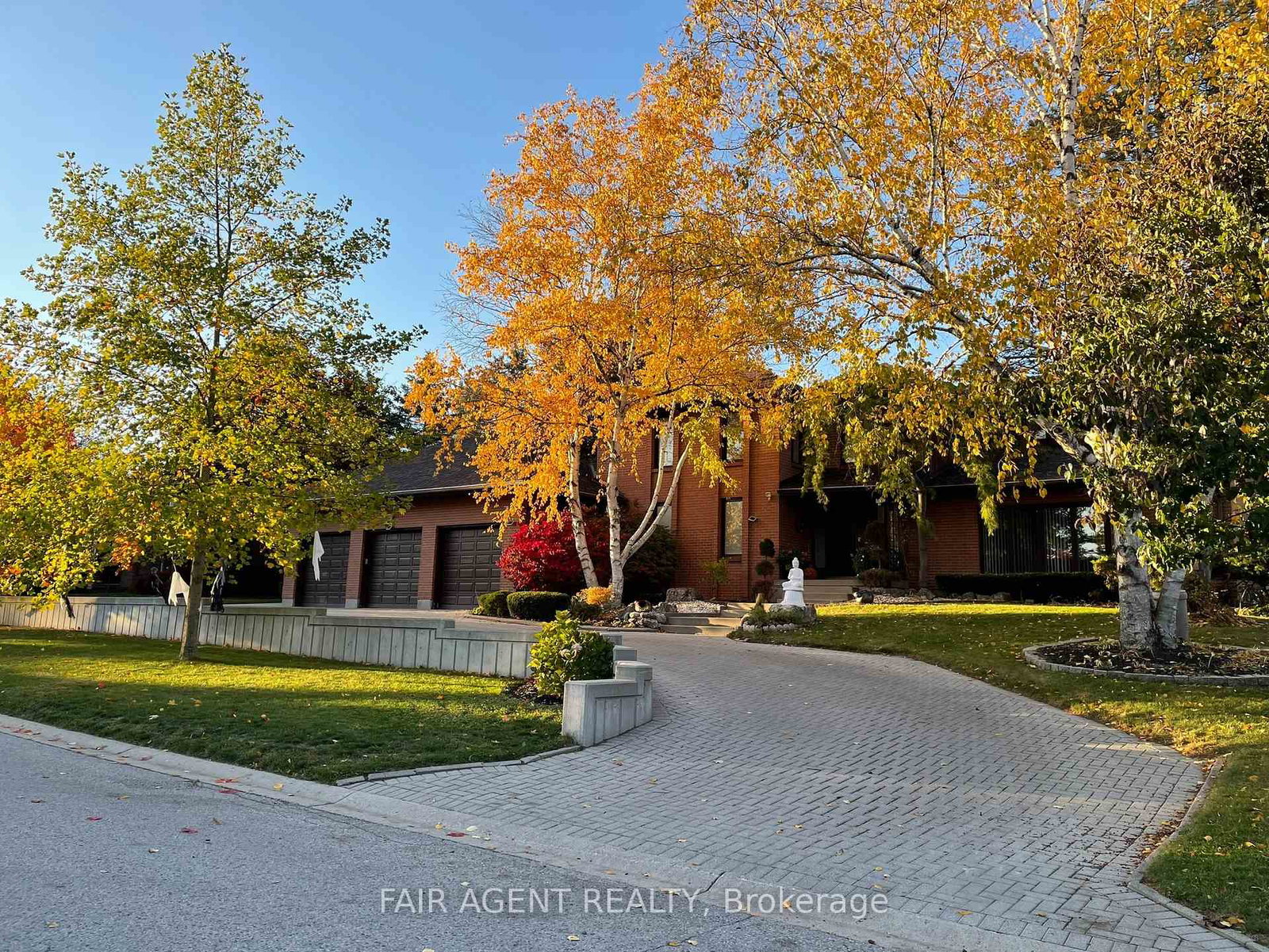 18-tobin-court-london-south-ontario-x13029780