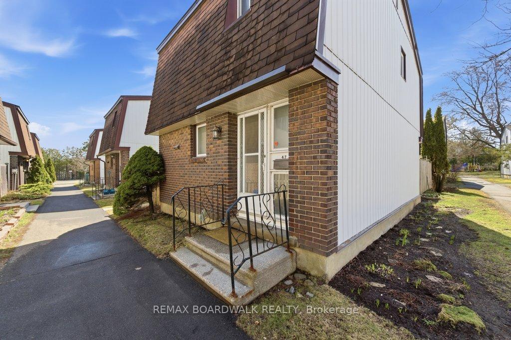 2210-loyola-avenue-ottawa-ontario-x13029840
