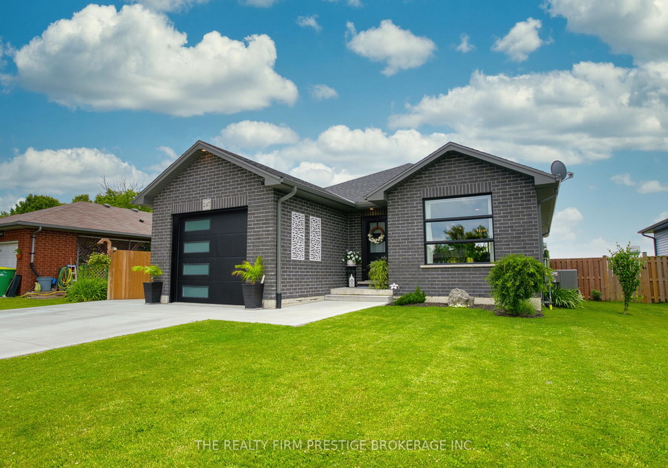 247-south-street-s-southwest-middlesex-ontario-x13029886