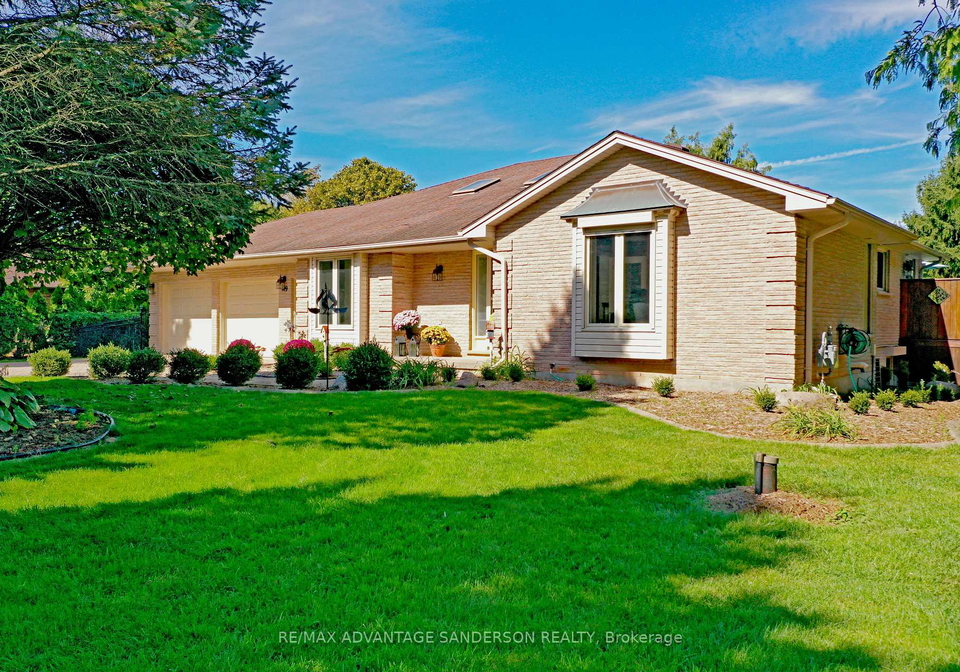 109-sailsbury-drive-middlesex-centre-ontario-x13029976
