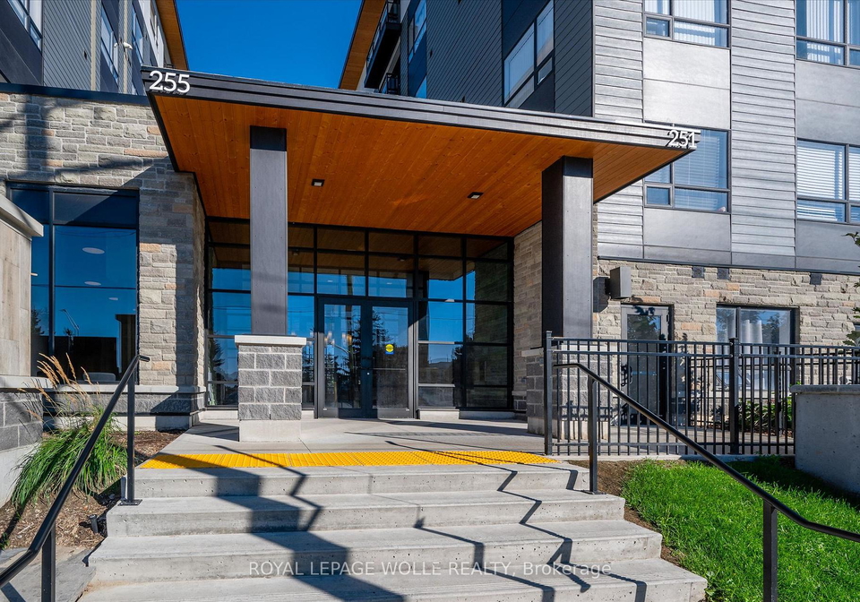 610-255-northfield-drive-waterloo-ontario-x13030134