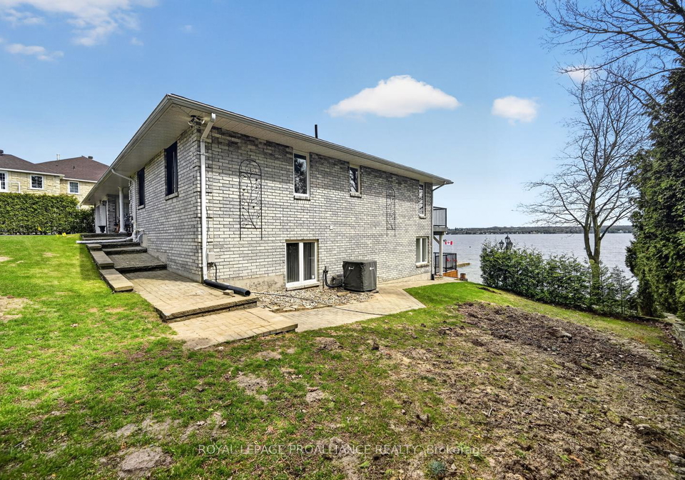 1289-county-road-2-e-augusta-ontario-x13030340