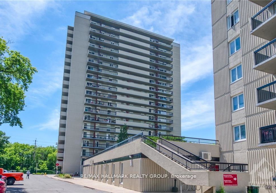158c-mcarthur-avenue-ottawa-ontario-x13030478