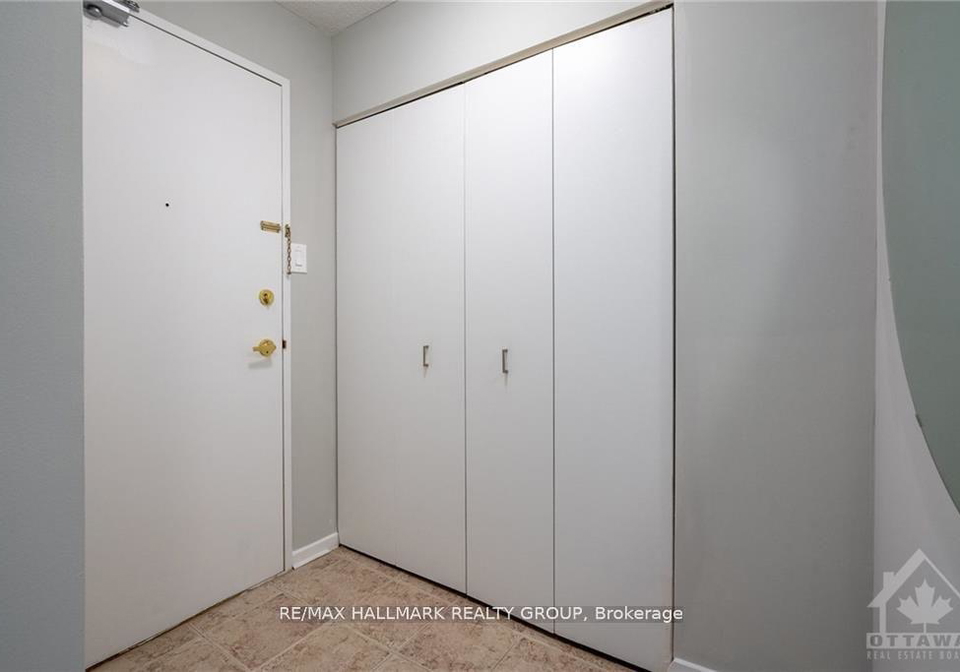 158c-mcarthur-avenue-ottawa-ontario-x13030478
