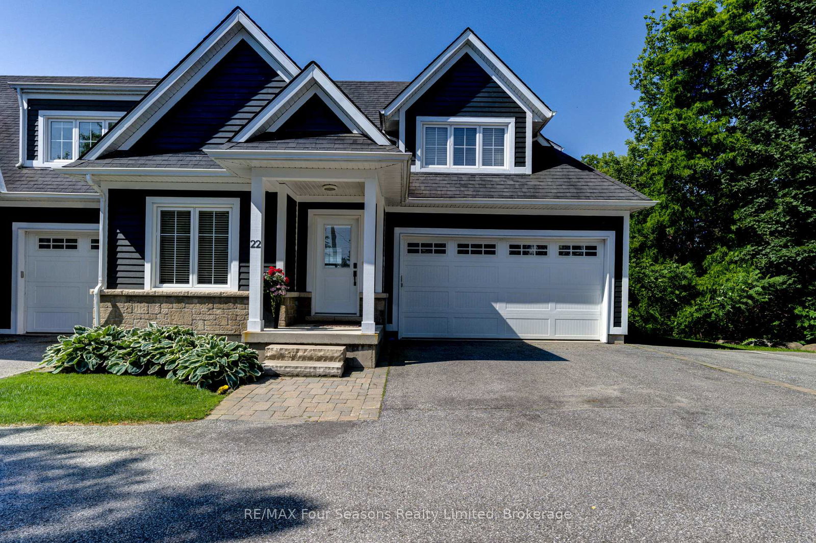 59-king-street-e-blue-mountains-ontario-x13030566