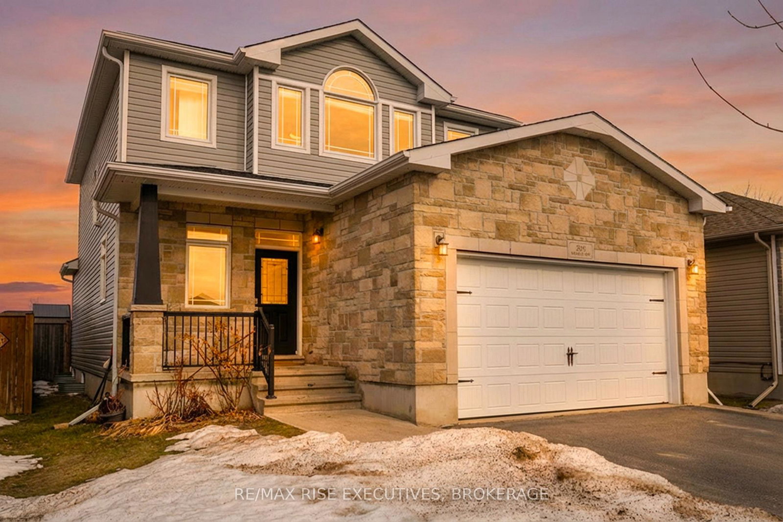 203-kildare-avenue-loyalist-ontario-x13030696