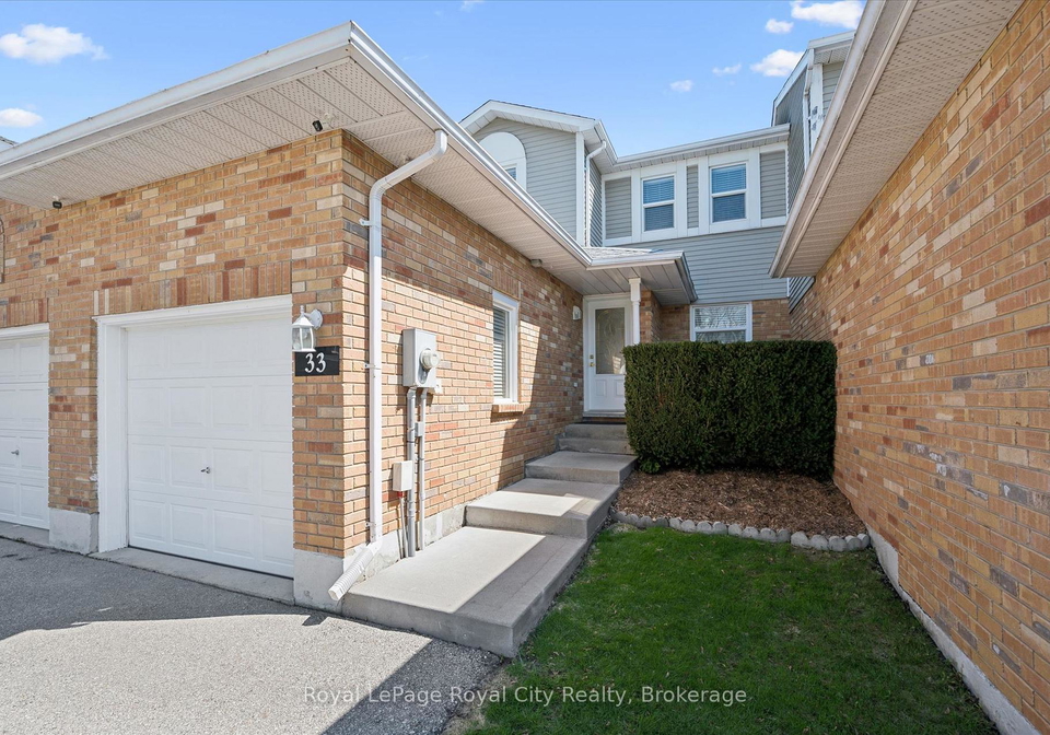 33-fairgreen-close-cambridge-ontario-x13030706