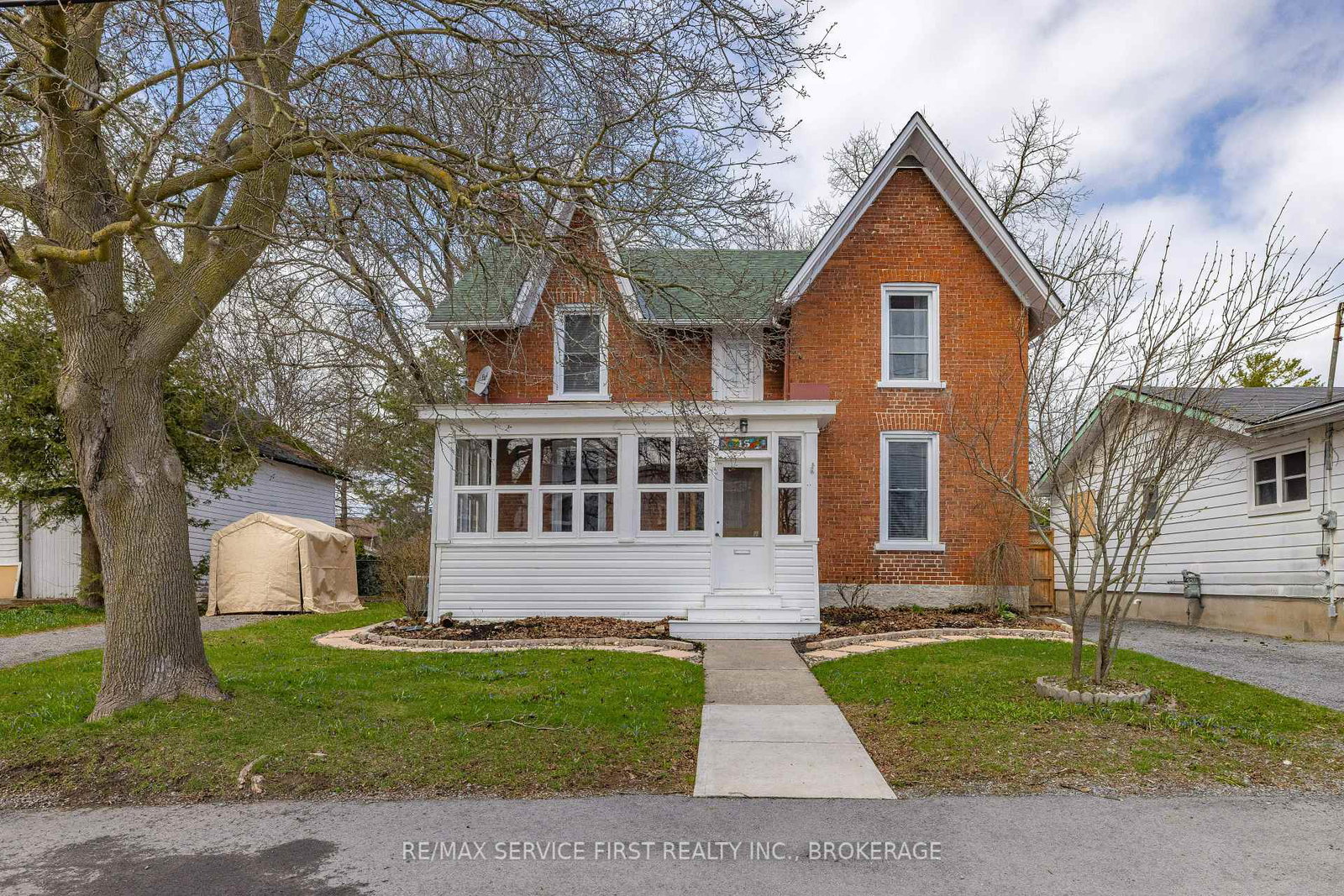 15-graham-street-e-greater-napanee-ontario-x13030720
