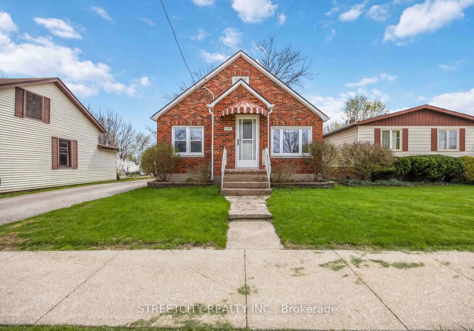 530-plympton-street-plympton-wyoming-ontario-x13030788