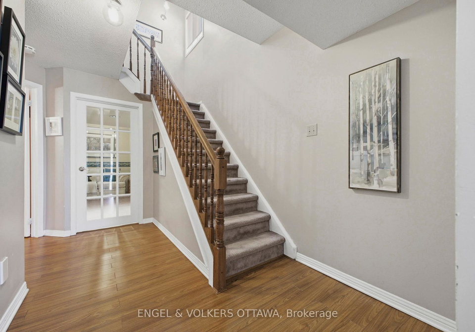 17-durbin-court-kanata-ontario-x13030826