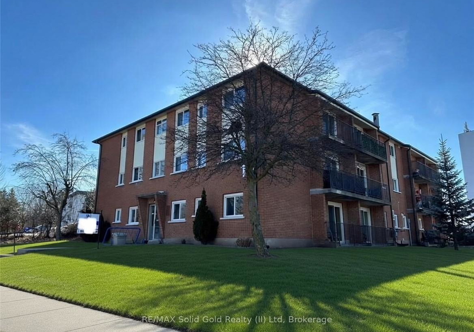 15-mowat-boulevard-kitchener-ontario-x13031180