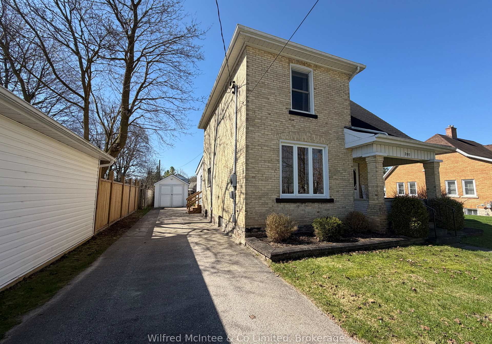 207-john-street-n-brockton-ontario-x13031588