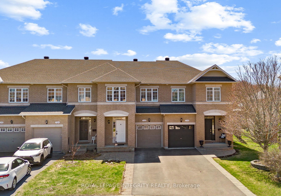 722-nakina-way-ottawa-ontario-x13031600