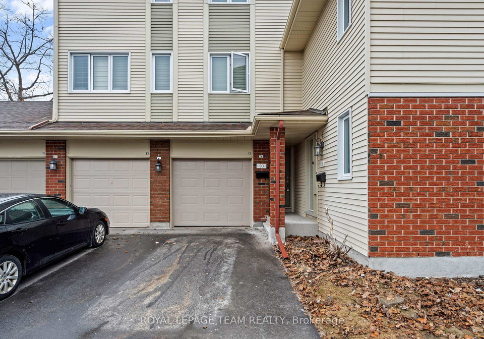 90-haxby-private-ottawa-ontario-x13031628