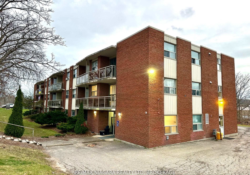 7-riverview-boulevard-st-catharines-ontario-x13031814