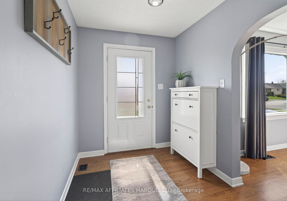 11-gray-avenue-south-stormont-ontario-x13032140