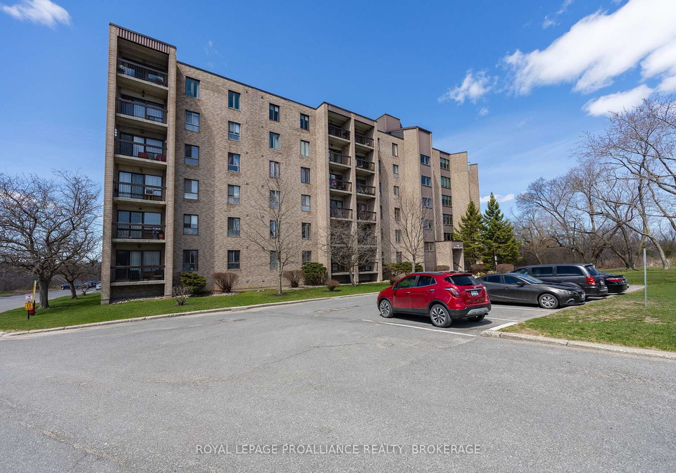 358-queen-mary-road-kingston-ontario-x13032174