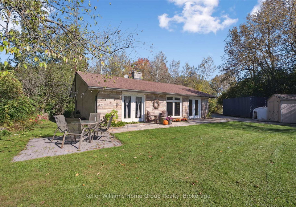 568-black-street-centre-wellington-ontario-x13032212