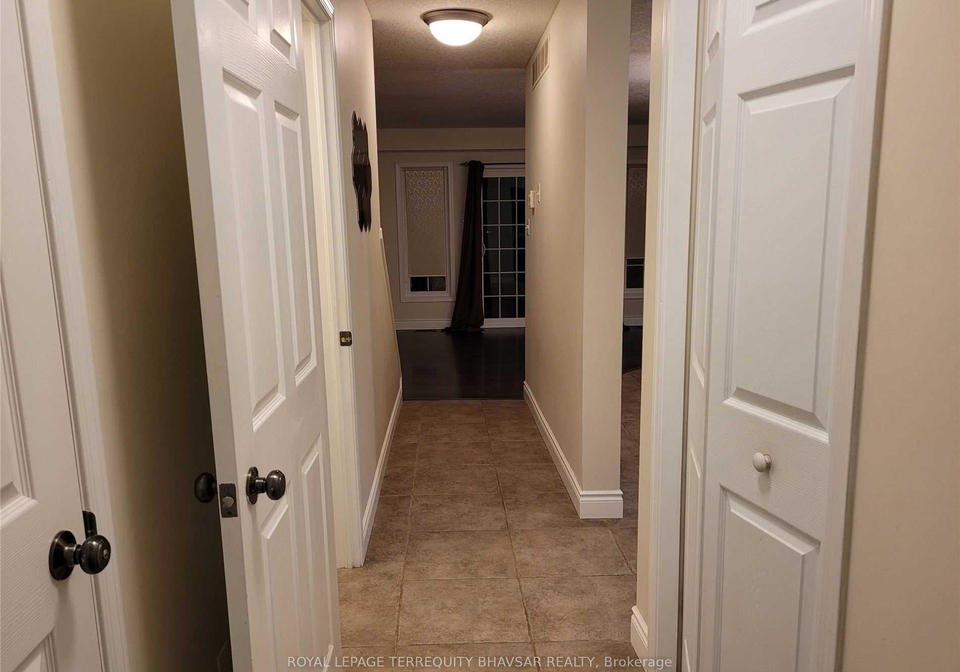 218-featherstone-crescent-kitchener-ontario-x13032340