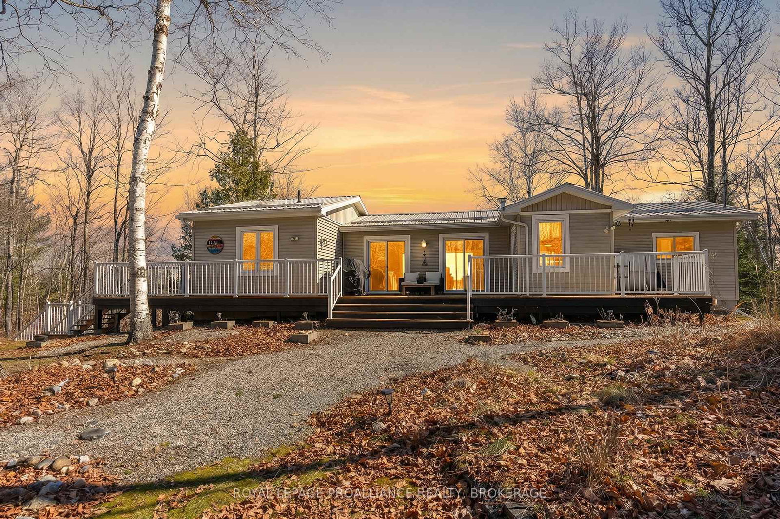 1077-country-lane-frontenac-ontario-x13032430