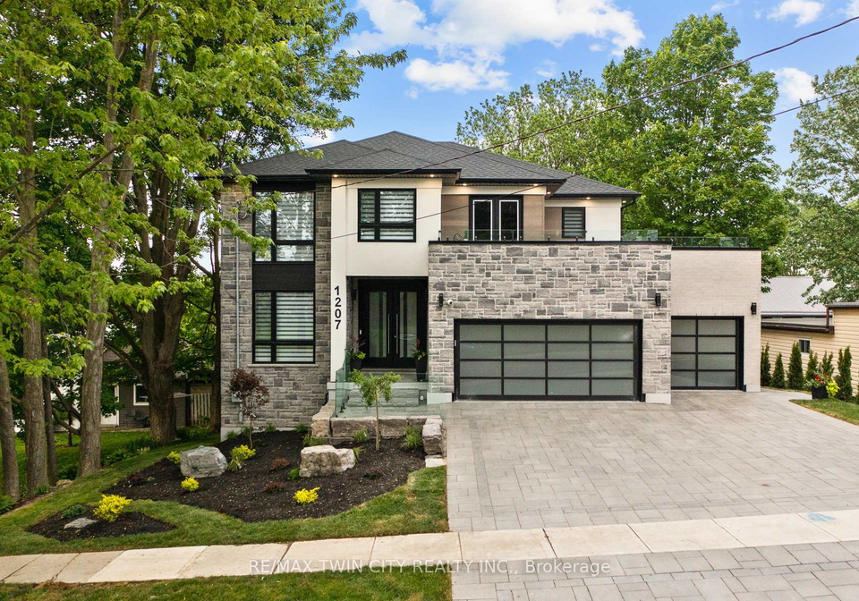 1207-queen-st-street-n-wilmot-ontario-x13032472