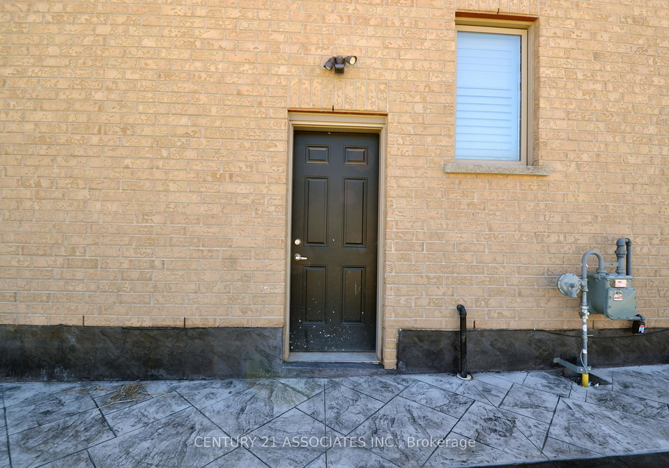 92-nashville-circle-hamilton-ontario-x13032616