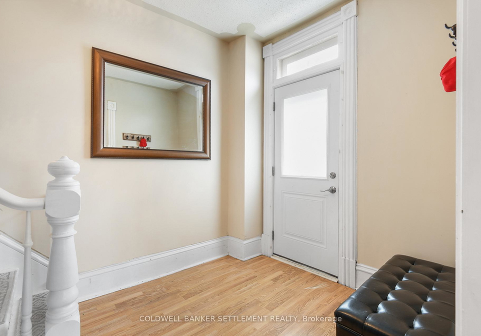 51-main-street-w-smiths-falls-ontario-x13032660